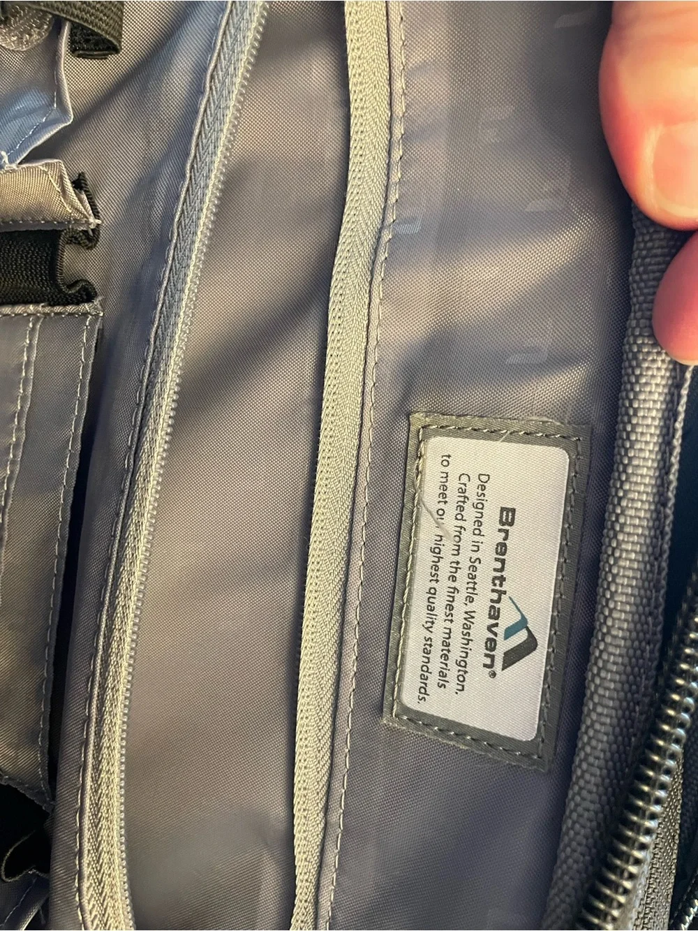 Brenthaven laptop bag for laptops up to 15.6 inches